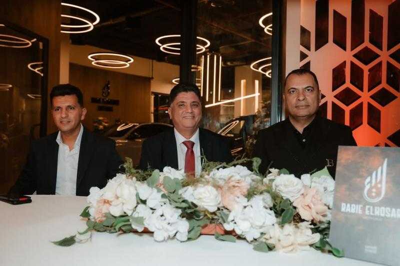 بحضور رئيس رابطة تجار السيارات « الحصري موتورز» تفتتح أحدث صالة عرض بالتجمع الخامس