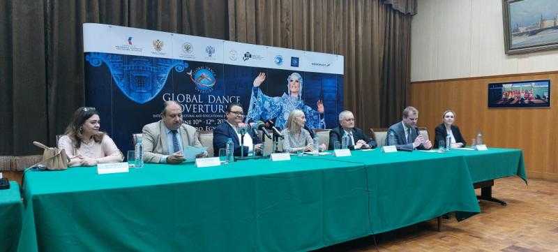 كوستروما الروسية تعزز العلاقات الثقافية مع مصر
