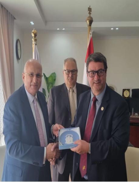 المجلس العربي للاختصاصات الصحية يوقّع بروتوكول للتعاون مع الكلية الملكية للجراحين في إدنبرة