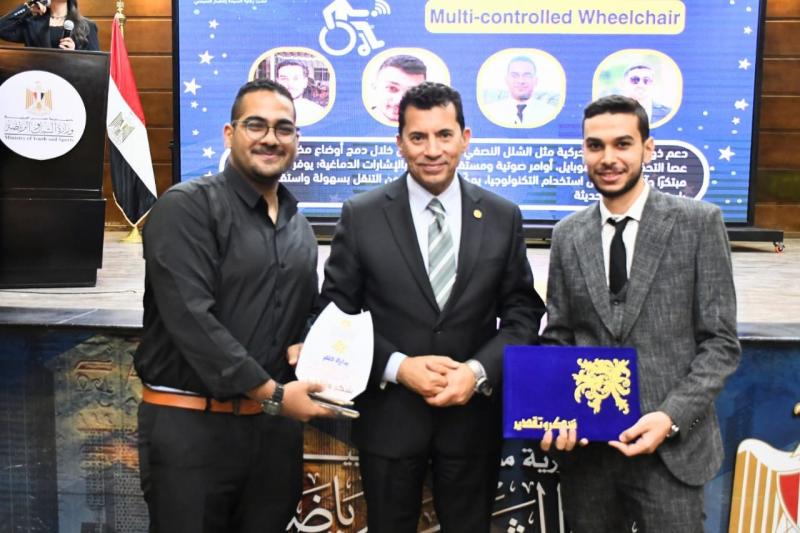 وزير الشباب والرياضة يشهد حفل توزيع جوائز المبادرات والأفكار الفائزة بالنسخة الثانية من مسابقة بداية حلم 2025