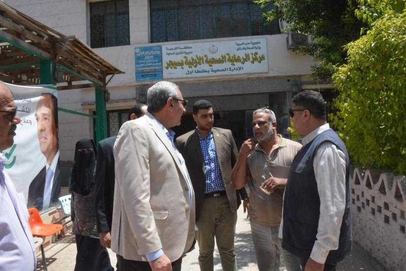 في جولة مسائية مفاجئة محافظ الغربية يتفقد مركز الرعاية الصحية بسيجر وأعمال تطوير محيط مسجد السيد البدوي بطنطا اللواء أشرف الجندي يتابع مركز الرعاية الصحية بسيجر ويوجه بتعزيز جودة الخدمة للمواطنين
