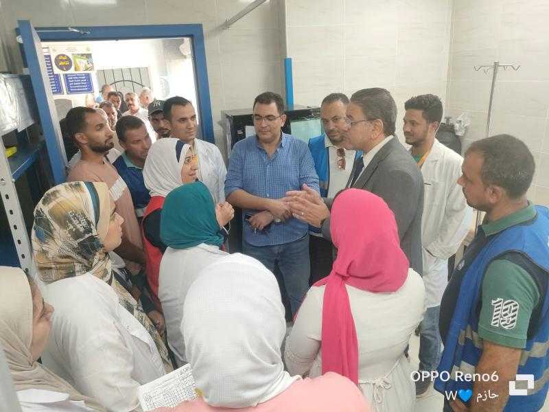 وكيل وزارة الصحة يتفقد الخدمات ويستمع لنبض الأهالي في القافلة العلاجية بقرية دروة” بأشمون