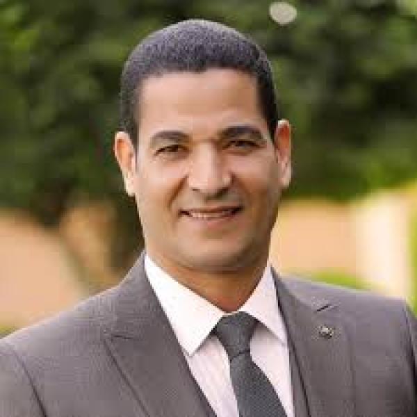 الوزير الأستاذ الدكتور محمد صالح هاشم