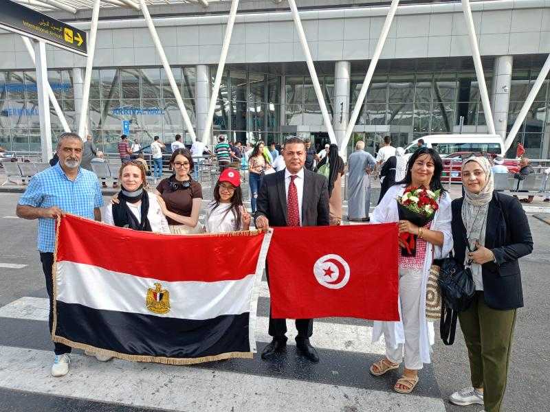 وصول منتخب تونس إلى القاهرة للمشاركة فى البطولة العربية للحساب الذهني