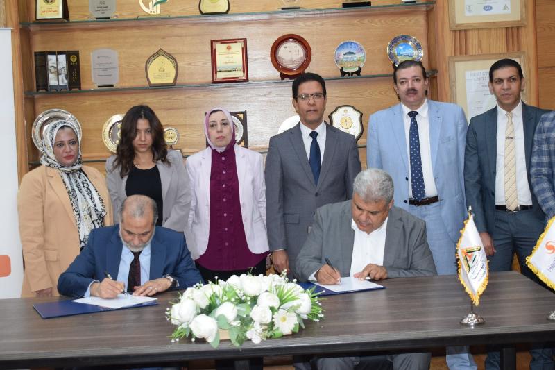 للتعاون البحثي والأكاديمي: رئيس جامعة بنها يشهد توقيع بروتوكول تعاون بين كلية الحاسبات والذكاء الاصطناعى وشركة هيلث انسايتس