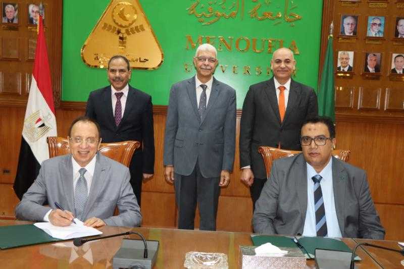 رئيس جامعة المنوفية يشهد توقيع عقد تصميم توسعات معهد الأورام والمخطط العام لتطوير موقع المستشفيات الجامعية