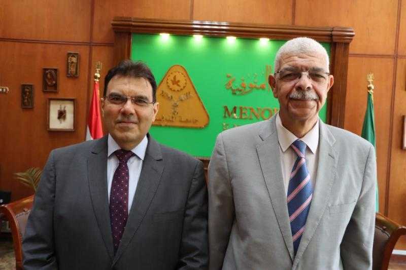 رئيس جامعة المنوفية يهنئ عمداء كليات الزراعة والآداب والتربية للطفولة المبكرة بصدور القرار الجمهورى