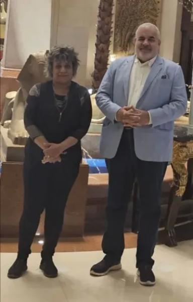 السيد فيصل فولاذ والصحفية نشوى النادي