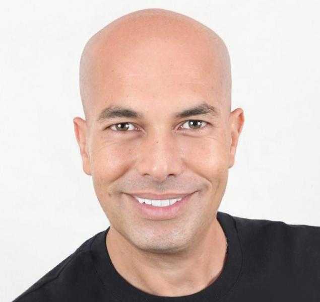 عمرو فارس.. الكاميرا رفيقة دربه وأرشيفه شهادة خالدة على مسيرته