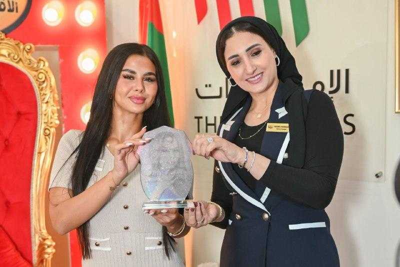 الفنانة منة عرفة تحصل على الإقامة الذهبية بالإمارات