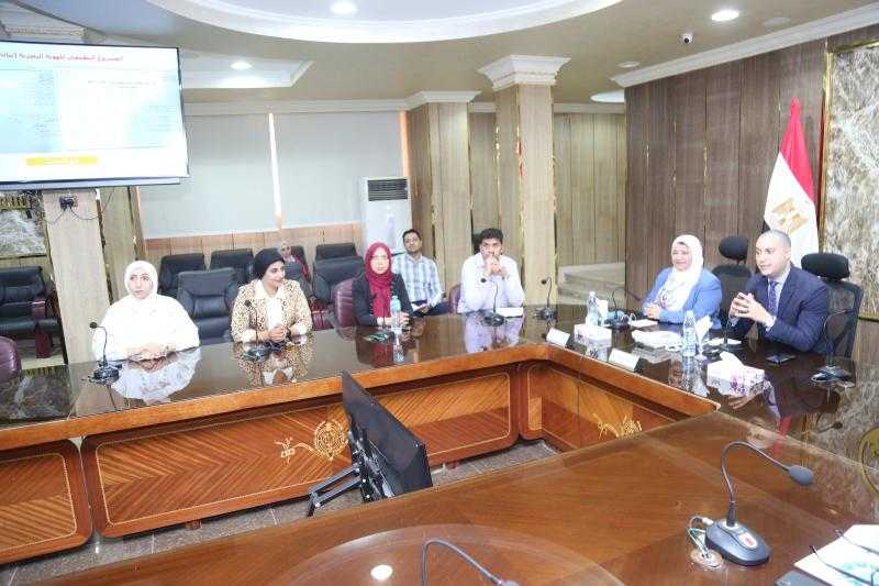 محافظ كفرالشيخ يعقد اجتماعًا موسعًا مع مستثمري المنطقة الصناعية بمطوبس.. «غاز طبيعي_ صرف صحي_اتصالات_منطقة خدمات لخدمة المصانع»