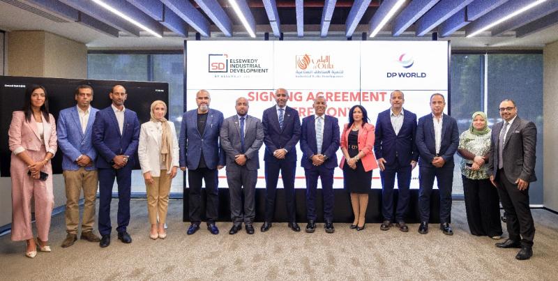 باستثمارات 1.42 مليار جنيه "دي بي ورلد" توقع اتفاقية مع "السويدي للتنمية الصناعية" لإنشاء منشأة للتخزين المبرد
