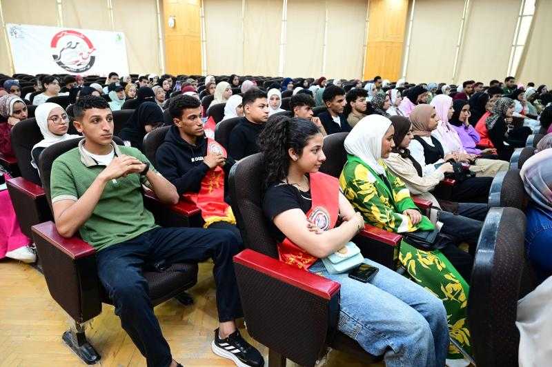 جامعة الفيوم: ندوة بعنوان ”دور الأسرة في بناء الإنسان المصري في ظل التحديات المعاصرة”