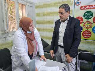 جولة مفاجئة لرفع كفاءة الخدمة الصحية بشبين الكوم.. وإحالة المتغيبين للتحقيق
