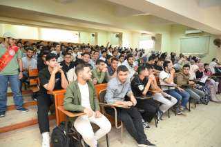 ”الإرشاد الأكاديمي واهميته للطلاب الجامعيين ” في ندوة بكلية الذكاء الاصطناعي بالفيوم.