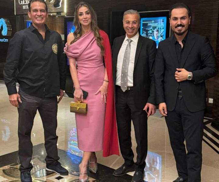 بحضور تامر أمين ونزار الفارس المستشار هيثم عباس يحتفل بعيد ميلاده