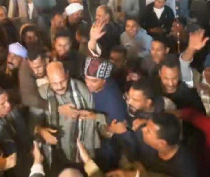 لأول مرة في تاريخ البرلمان المصري .. محافظات الصعيد تؤيد نائب برلماني بكل هذا الحب .. إنه نائب الغلابة..