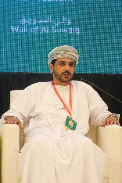 بمناسبة اليوم الوطني العماني: والي السويق : مشاريع تنموية متسارعة ومستشفى جديد في يناير 2026