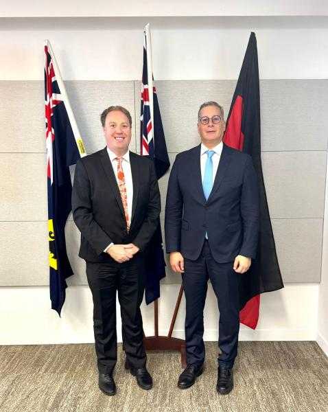 وزير البترول والثروة المعدنية يبدأ زيارة رسمية إلى بيرث الأسترالية