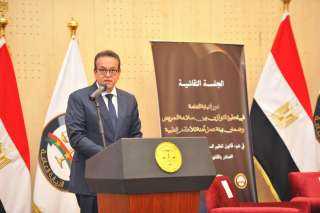 نائب رئيس مجلس الوزراء وزير الصحة يؤكد: لا تهاون في حقوق الفرق الطبية