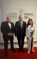 سفير مصر في المغرب يحضر عرض فيلم ”الست” بمهرجان مراكش السينمائي