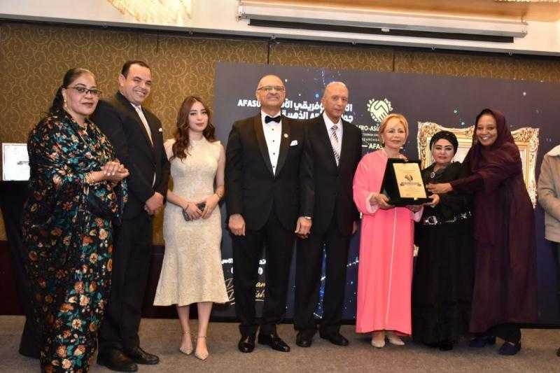 الاتحاد الإفريقي الآسيوي AFASU يكرّم التونسية وجيهة جبابلي بجائزة ”امرأة العام”