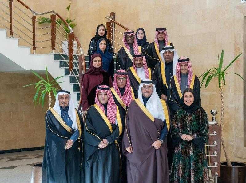 محافظ الأحساء يستقبل رئيس وأعضاء مجلس إدارة هيئة الصحفيين السعوديين