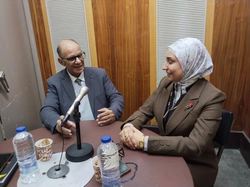 خلال تسجيل البرنامج