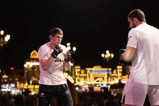 التدريبات المفتوحة لبطولة ”الطريق إلى دبي” تقرّب المقاتلين من الجمهور قبل نزال 7 فبراير