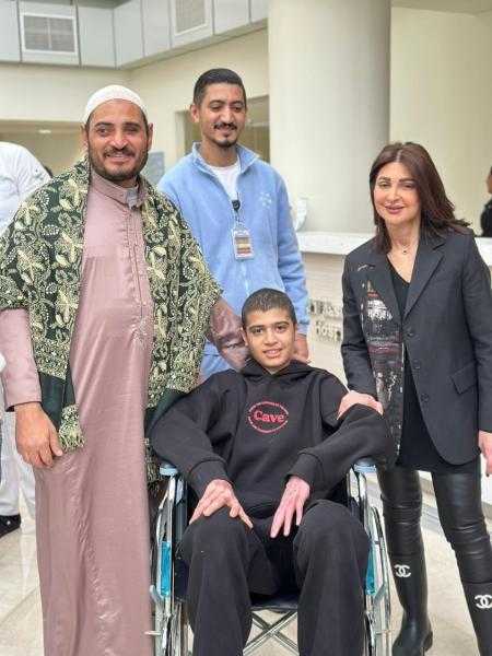 مستشفى أهل مصر لعلاج الحروق يحتفل بخروج أول مريض بعد التعافي التام من حروق بلغت 75% باستخدام زراعة الجلد الطبيعي