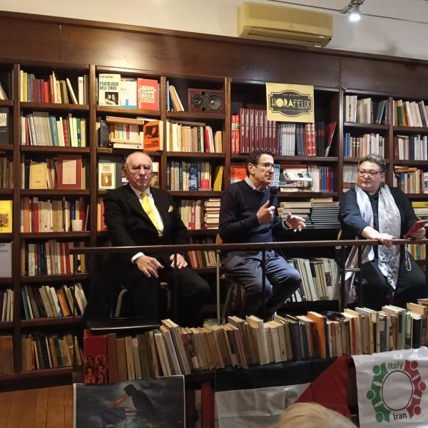 صرخة ضد الحروب العدوانية الامريكية وتضامن مع ايران من روما