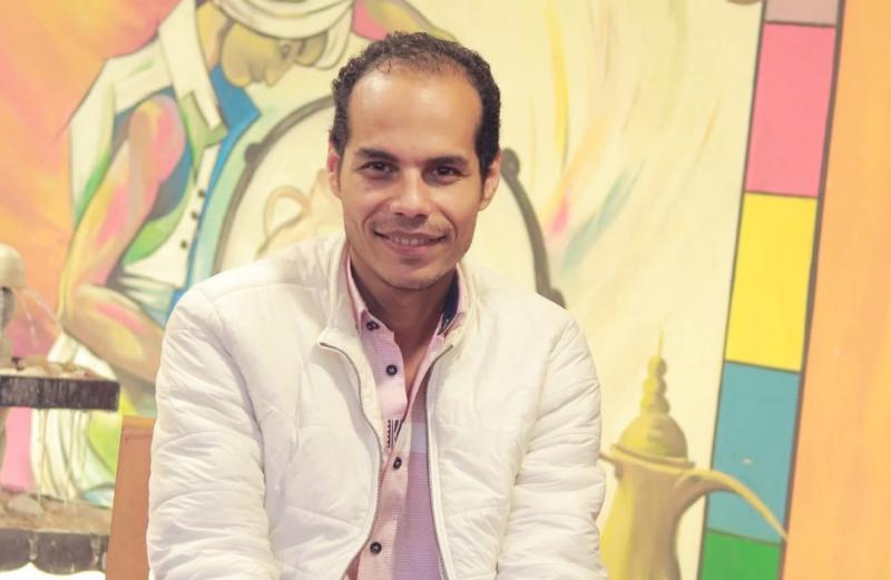 الكاتب محمد أبو حلاوة