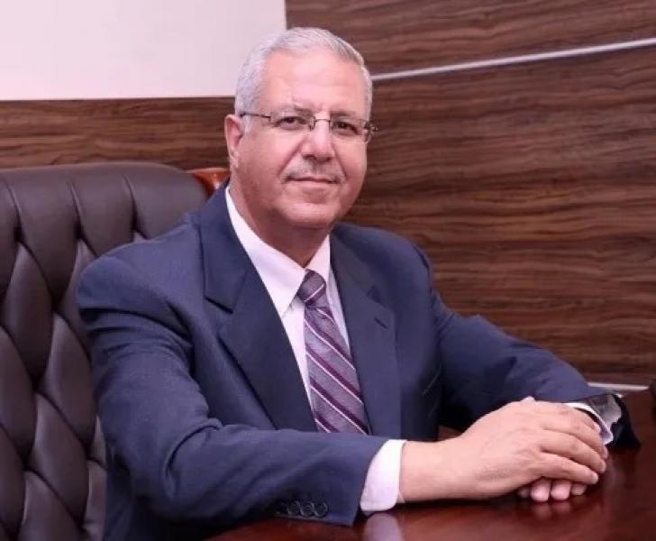 ضالون مضلون يطعنون في الإسلام وإسكاتهم واجب