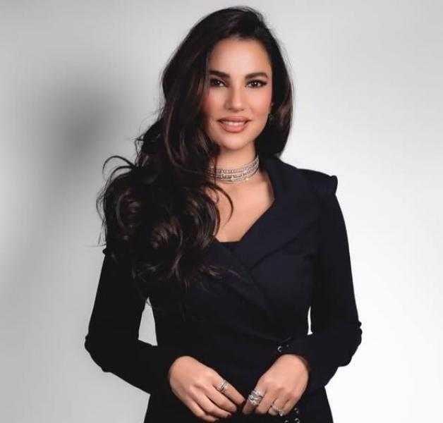 بتصويت الجمهور.. درة تحصد جائزة أفضل ممثلة عن «علي كلاي»