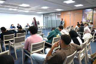 شركة RAKICT تستعرض مستقبل التدريب في الذكاء الاصطناعي لطلبة الهندسة من داخل الأكاديمية العربية بالقرية الذكية