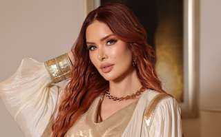 الفنانة عايشه عثمان تهدي الامارات اغنية وطنية بعنوان ” فهمتوا السر”