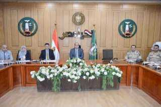 بالصور : نائب المحافظ يعقد اجتماعاً تنسيقياً لمتابعة الموقف النهائي لإستلام مشروعات المبادرة الرئاسية ” حياة كريمة ”