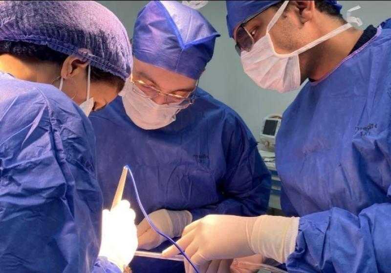 جراحات دقيقة تنجح في إنقاذ مصابي حادثين بمستشفى الخانكة التخصصي