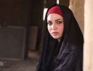 منار الهجرسي تحتفل بعرض ”في عشرة أيام” بسينما زاوية