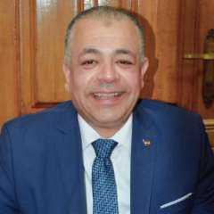 الأستاذ سيد علي… نقيب معلمي حلوان وصوت المعلم الحقيقي