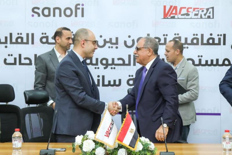 سانوفي وفاكسيرا توقعان اتفاقية شراكة لرفع الوعي بأهمية التطعيمات للوقاية من الأمراض