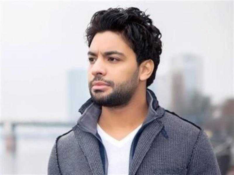 أحمد جمال يعلق على احتفال المواطنين بافتتاح المونوريل بأغنية “تحيا مصر”
