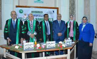 الاعلامي اليمني أبو بكر باذيب يحصل على الدكتوراة الفخرية عن المعالجة العربية للأزمة اليمنية