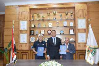 لتعظيم العائد الاقتصادي للملاعب بالجامعة بروتوكول تعاون بين شركة بداية والجامعة