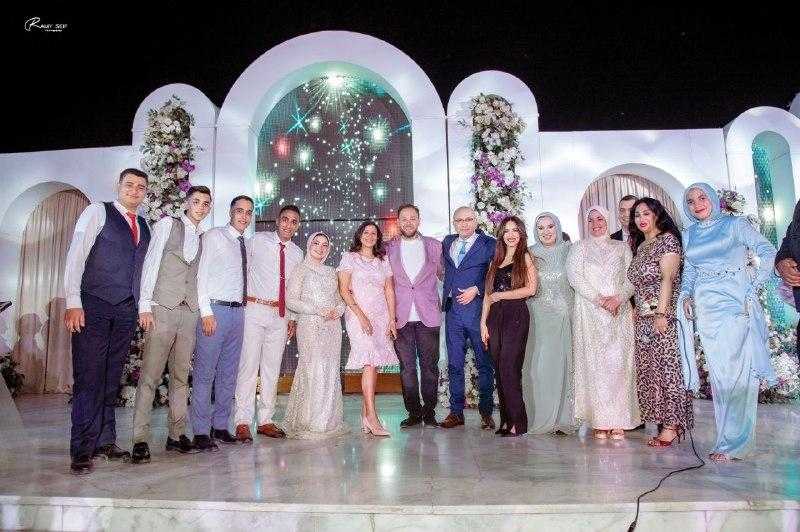 أحمد جمال ورنا سماحة وشاهيناز وإسلام شيندي يحيون خطوبة شقيق الإعلامية يارا أحمد