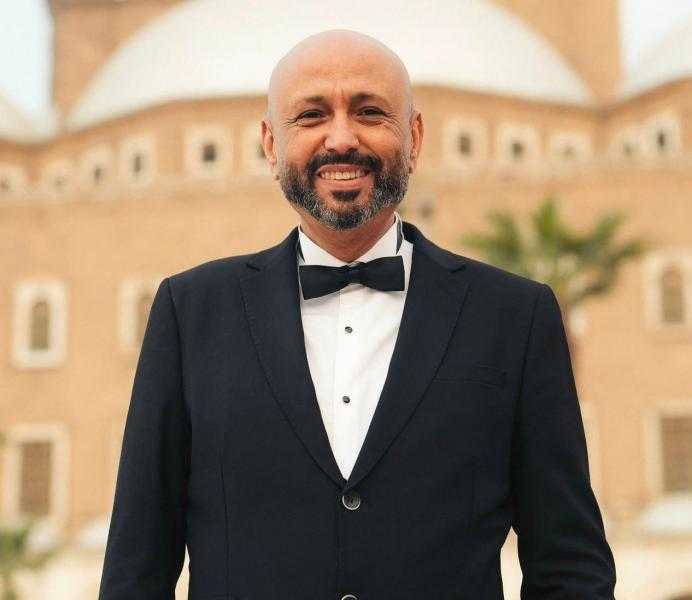 جمال يوسف يخطف الأنظار في ”تحت السن”