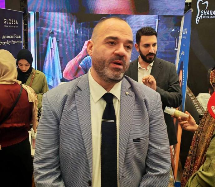 Glossa Foam.. صناعة مصرية برؤية عالمية لسد فجوة سوق العناية اليومية بالفم