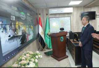 من داخل مركز سيطرة الشبكة الوطنية.. محافظ المنوفية يتابع اصلاح خط مياه رئيسي بشبين الكوم