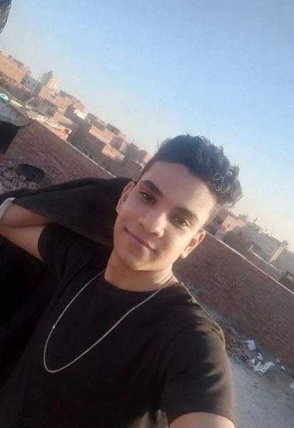 انتشال جثمان الشاب أحمد بعد غرقة بيومين بالقناطر الخيرية