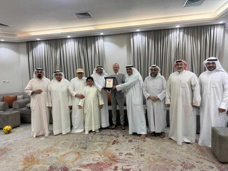 ديوان أبناء المرحوم عبد الرحمن الكندري يكرم سفير بلجيكا فى الكويت
